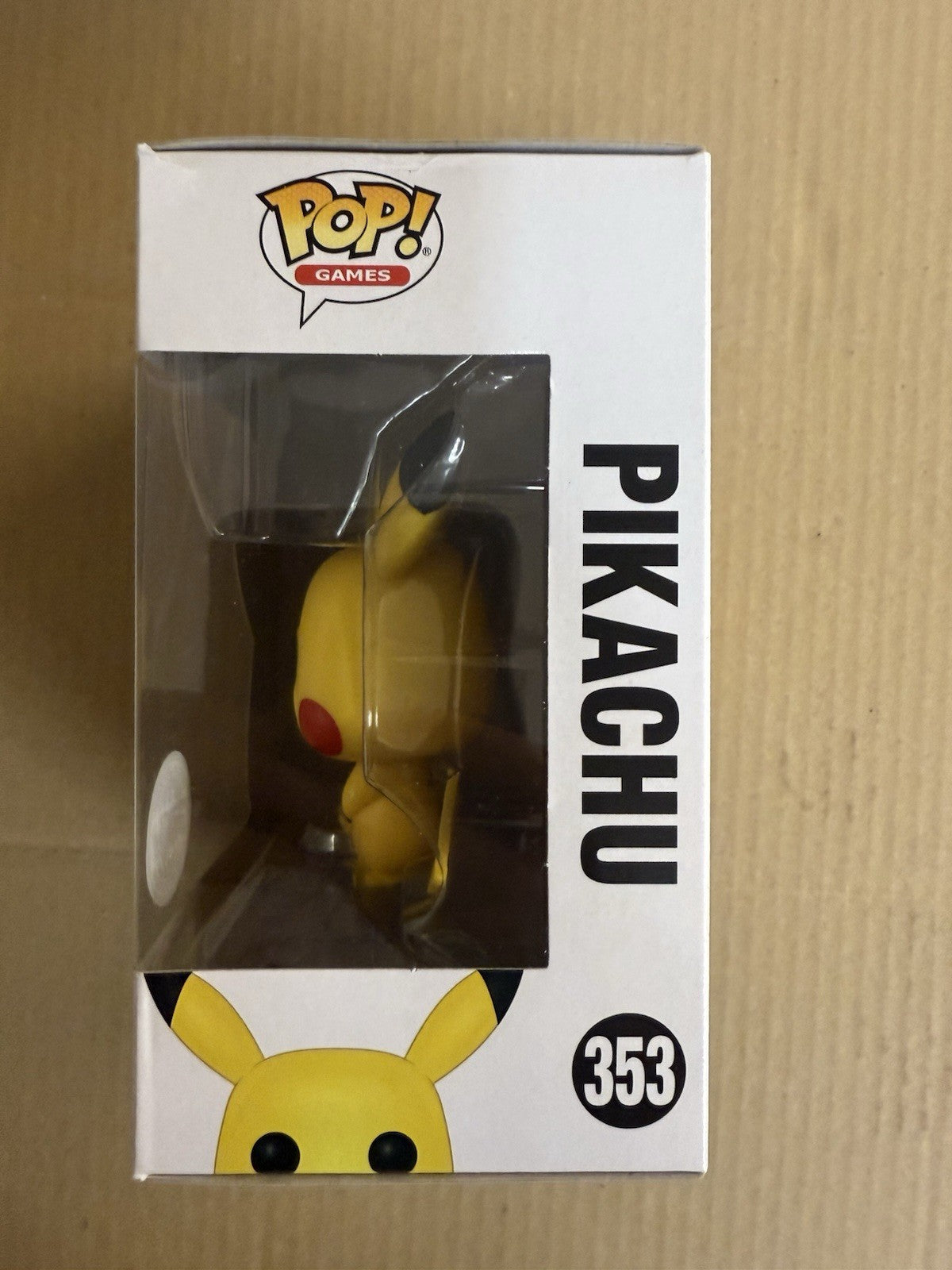 Funko Pop! Games Pokemon Pikachu #353 Special Edition Vinyl Figure. A2